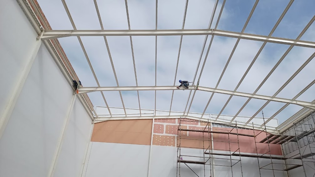 instalación de estructura metalica